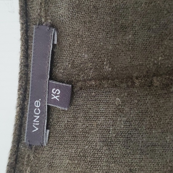 Vince v-neck top - Picture 2 of 5